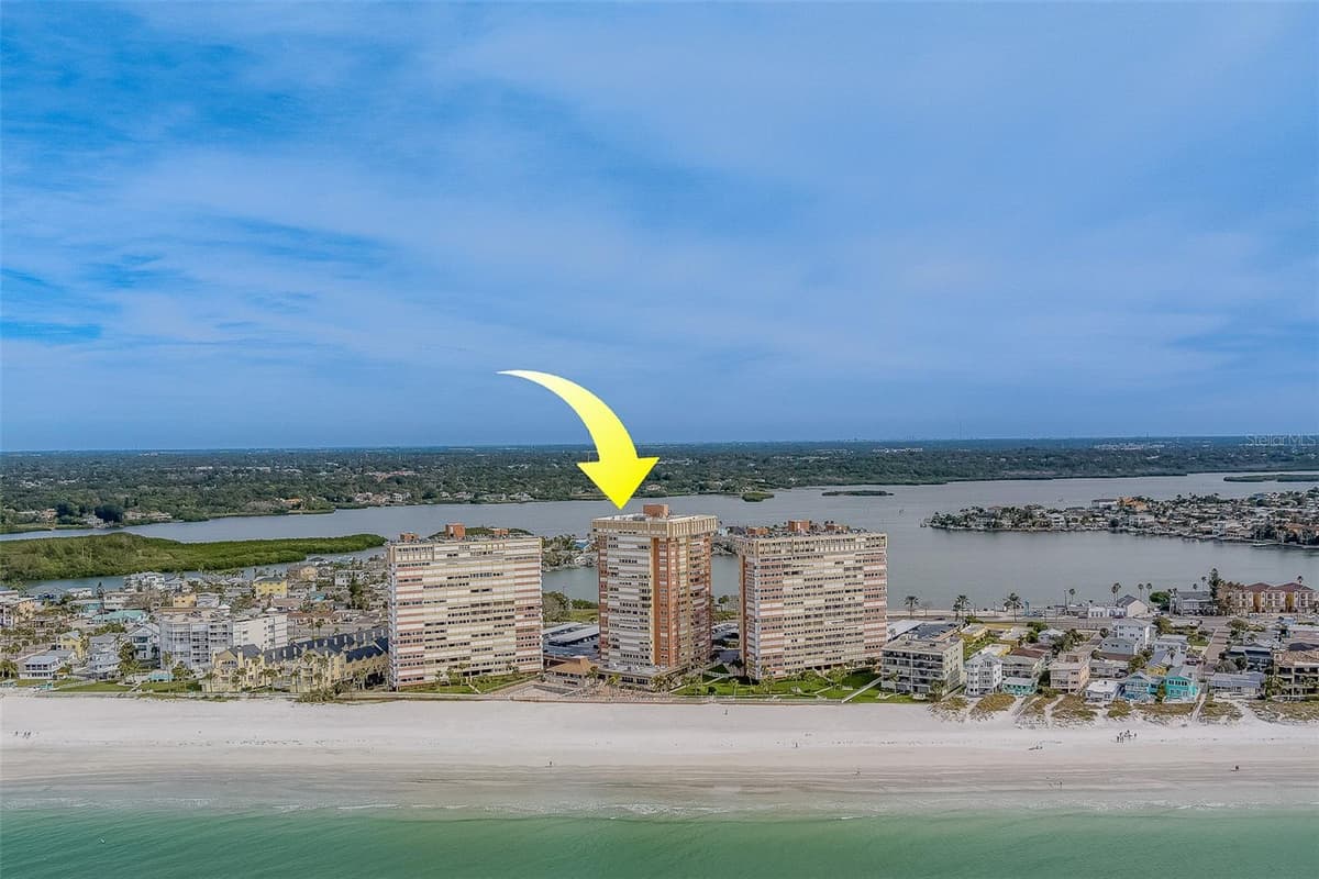 17920 GULF BOULEVARD — photo 46 of 48