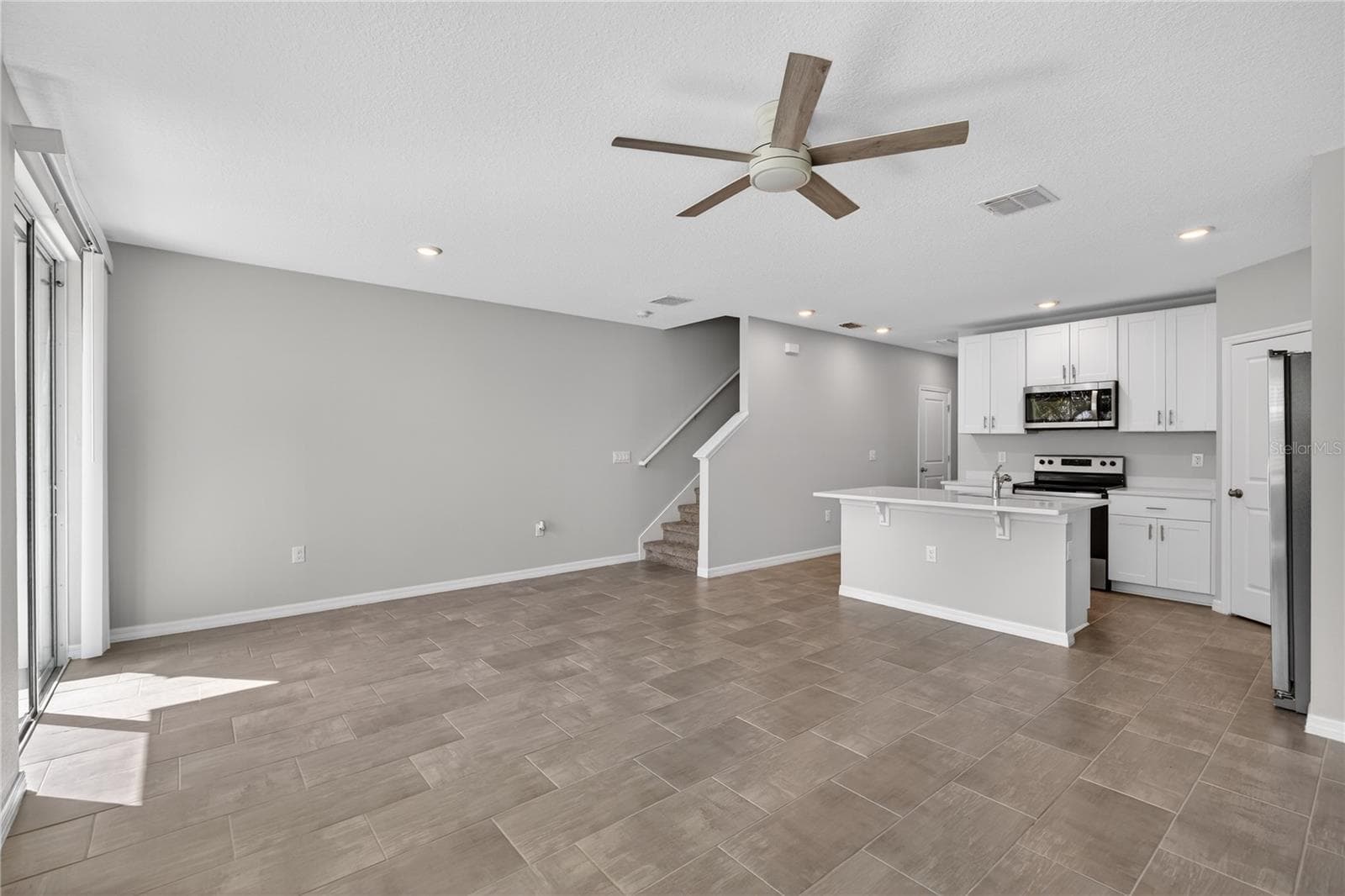 17124 BLOWFISH DRIVE — photo 3 of 35