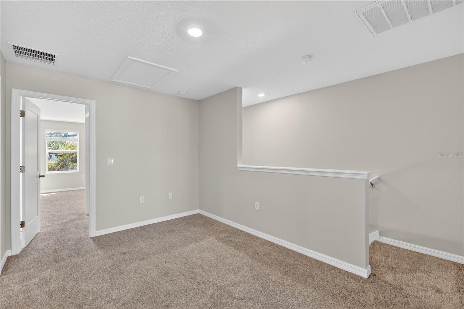 17124 BLOWFISH DRIVE — photo 11 of 35