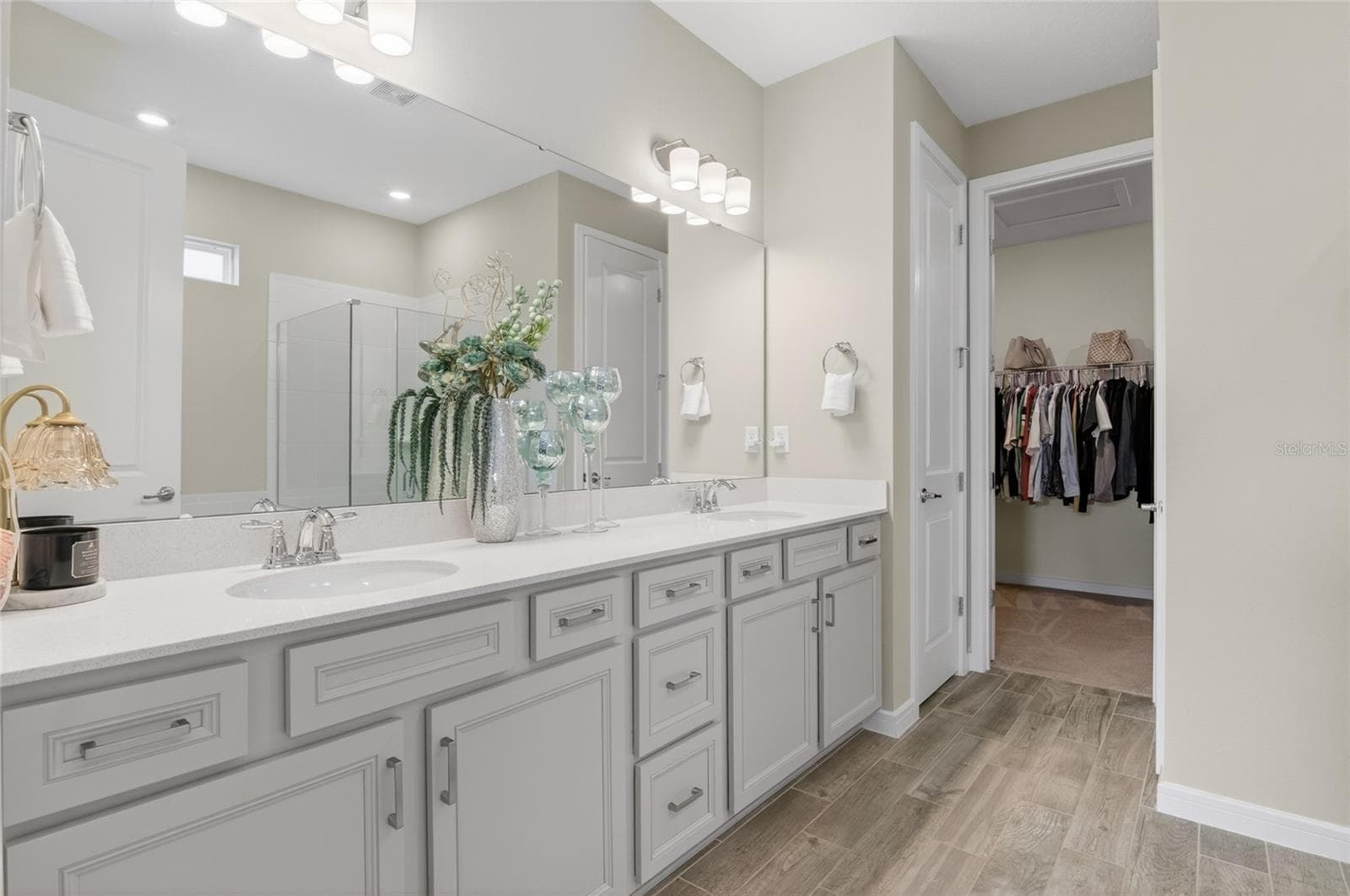 15954 WINDING BLUFF DRIVE — photo 18 of 53