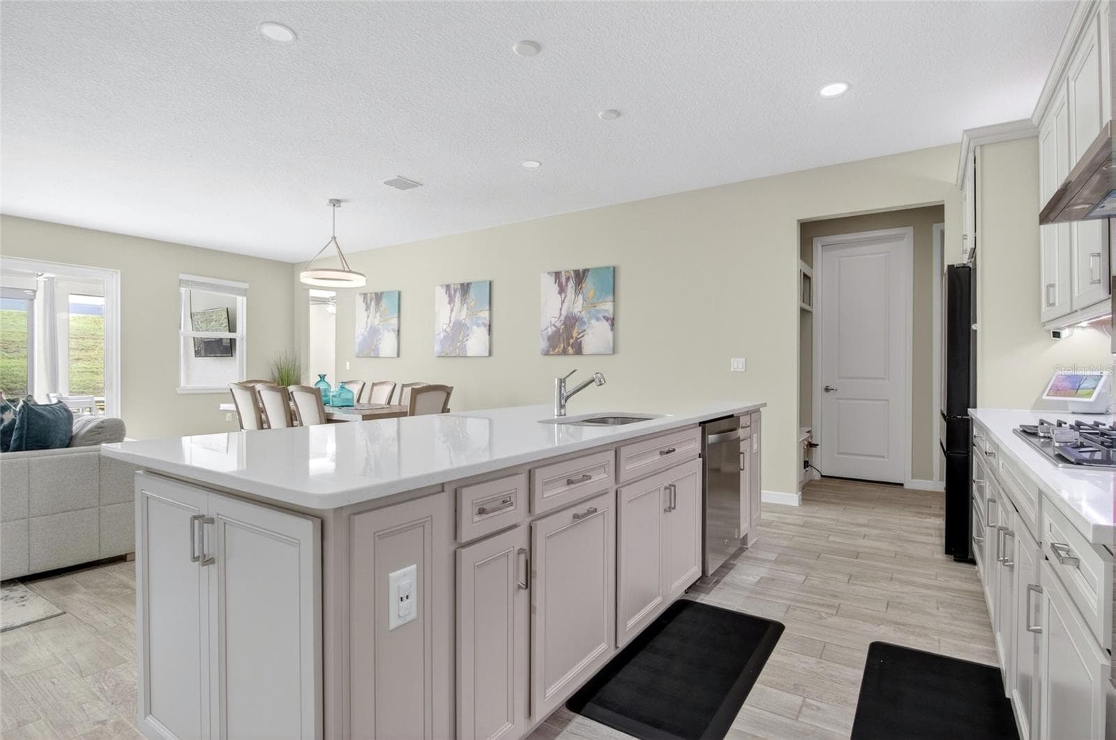 15954 WINDING BLUFF DRIVE — photo 12 of 53