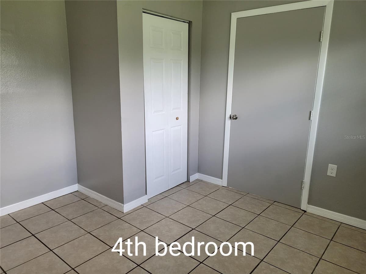 9451 111TH STREET — photo 36 of 39