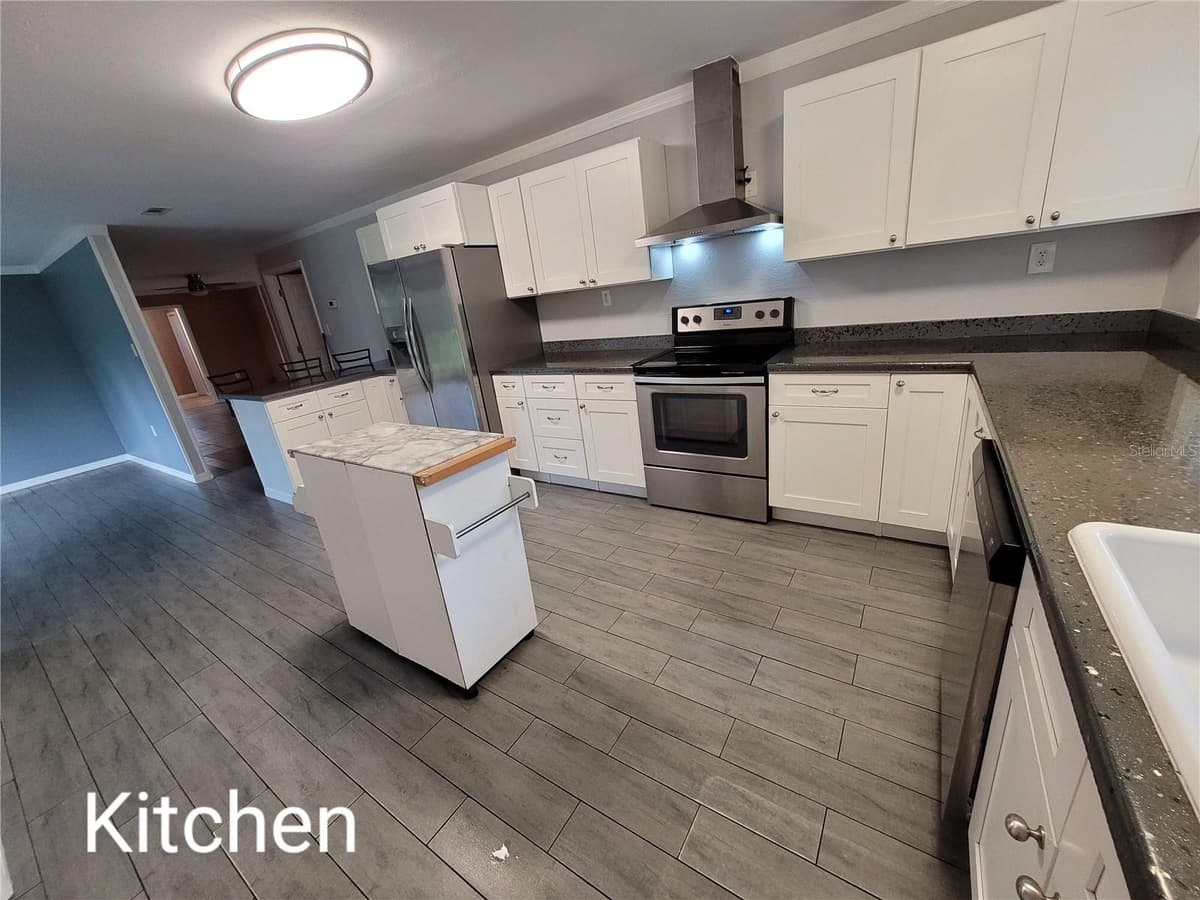 9451 111TH STREET — photo 18 of 39
