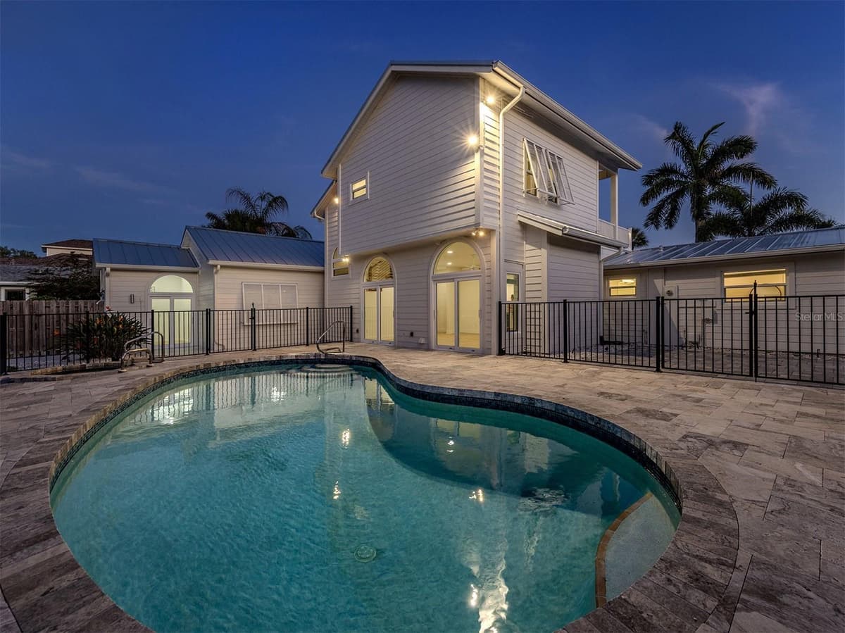 212 SUNRISE DRIVE — photo 47 of 66
