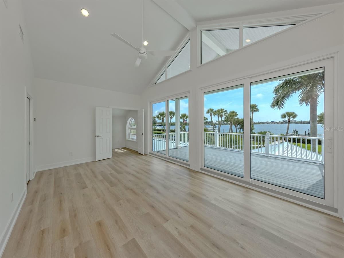 212 SUNRISE DRIVE — photo 35 of 66