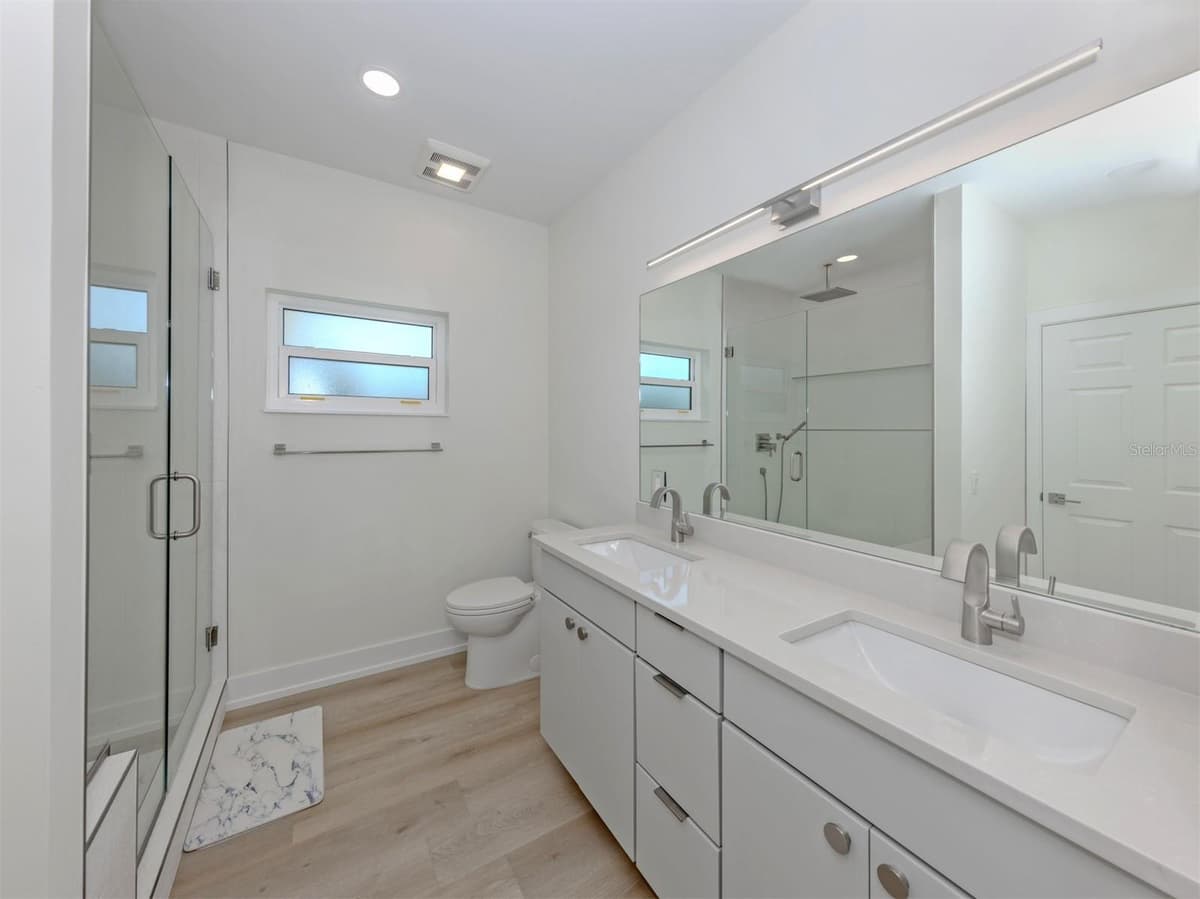 212 SUNRISE DRIVE — photo 36 of 66