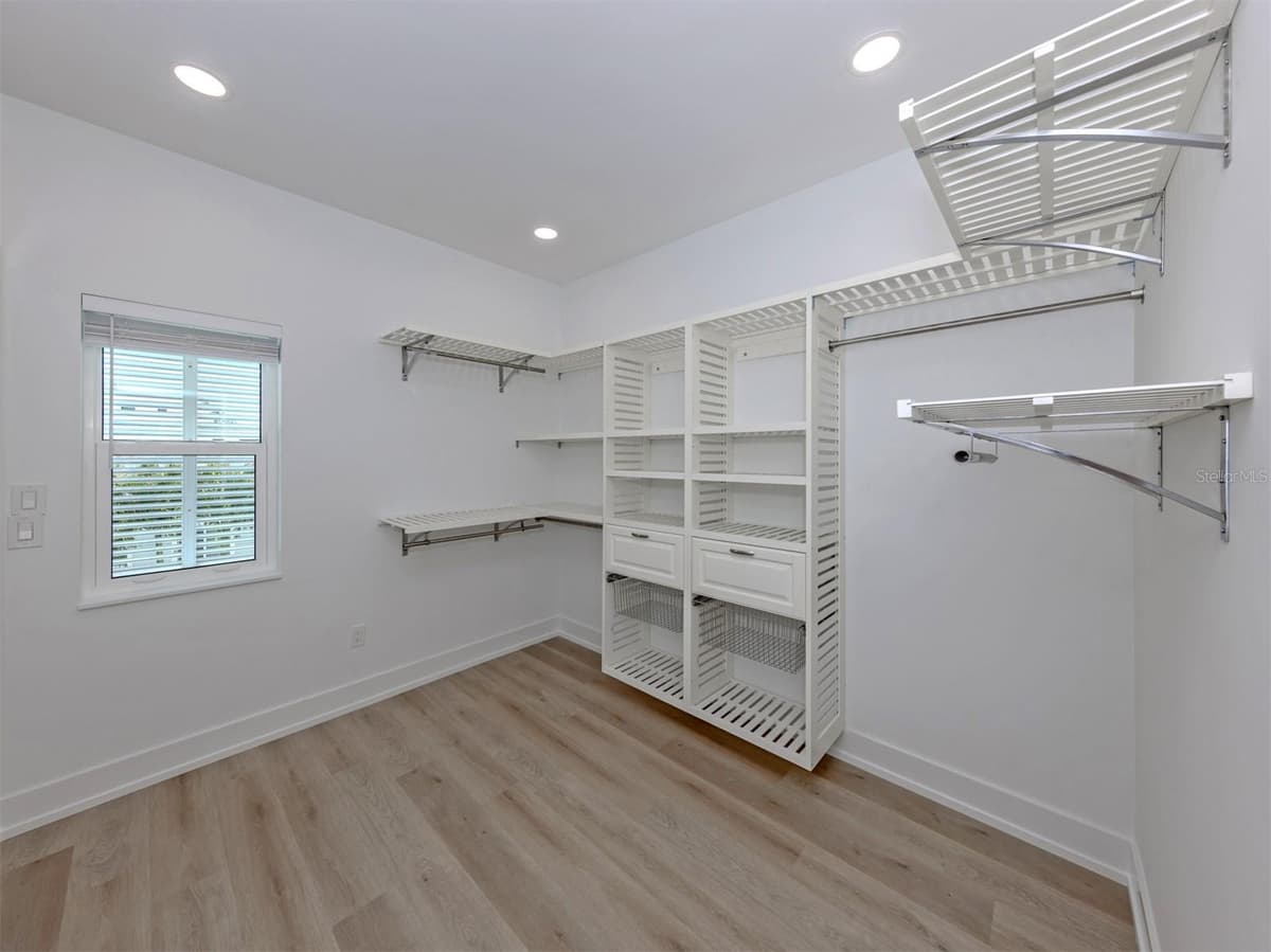 212 SUNRISE DRIVE — photo 38 of 66