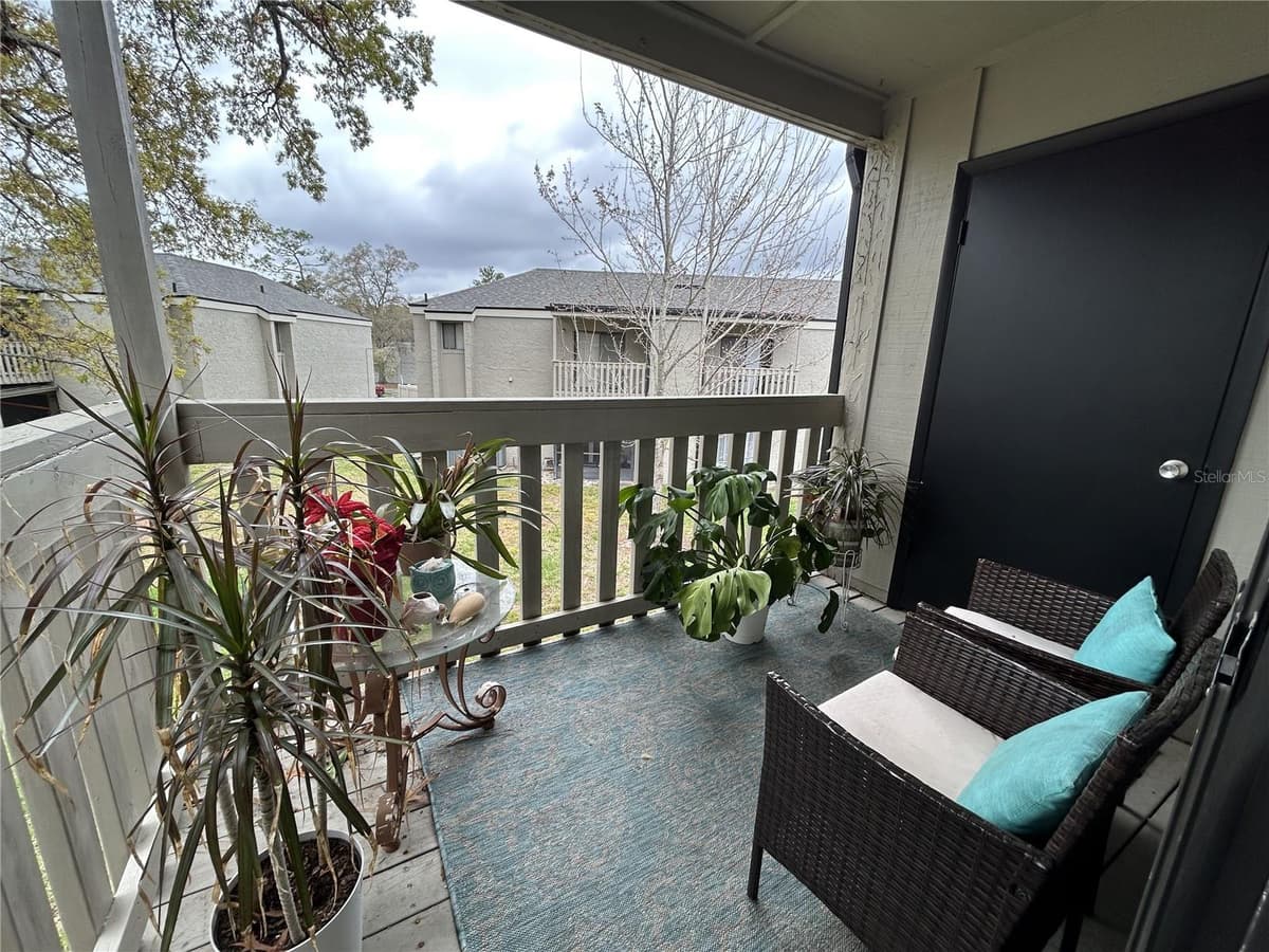 127 SPRINGWOOD CIRCLE — photo 14 of 21
