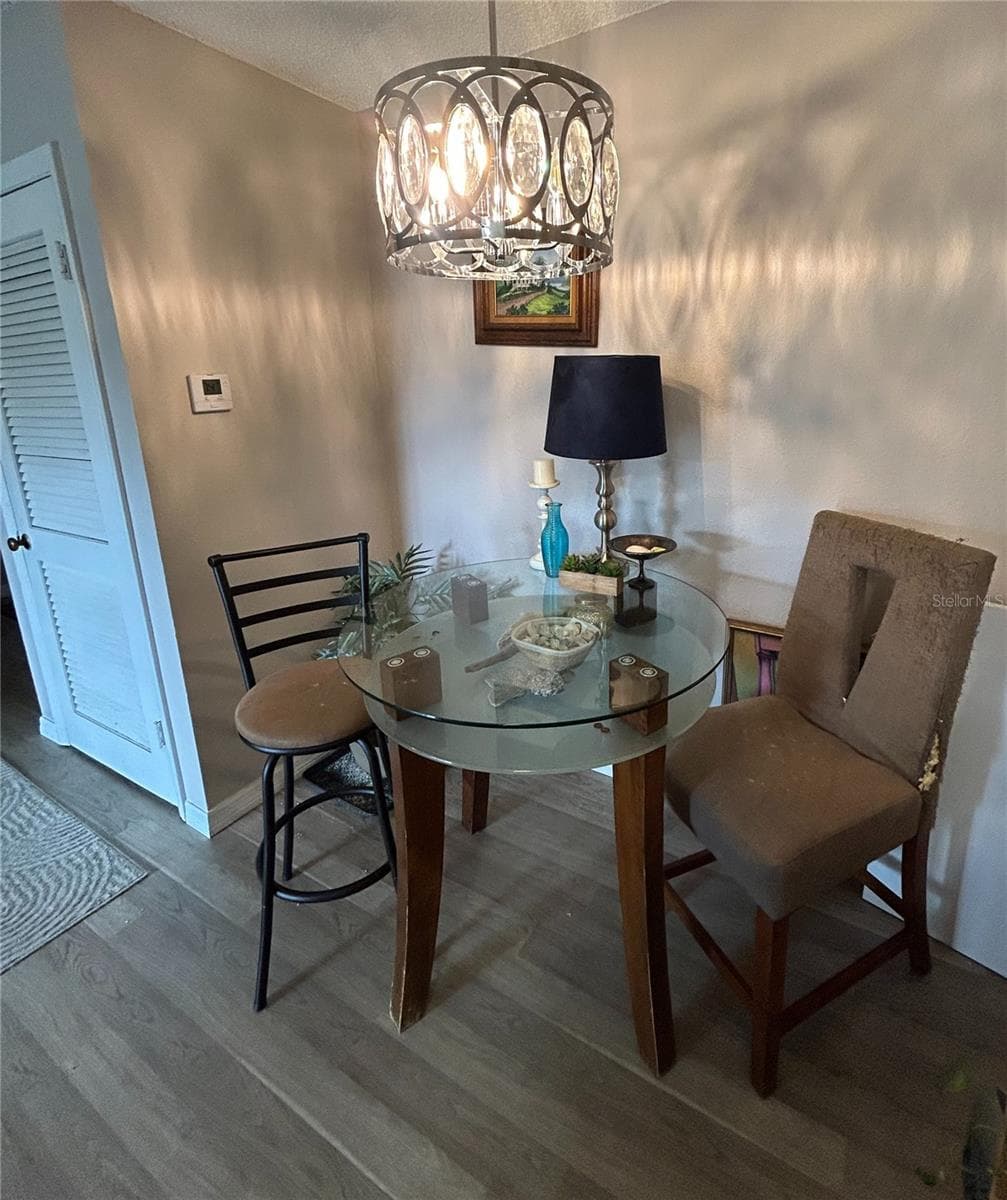 127 SPRINGWOOD CIRCLE — photo 5 of 21