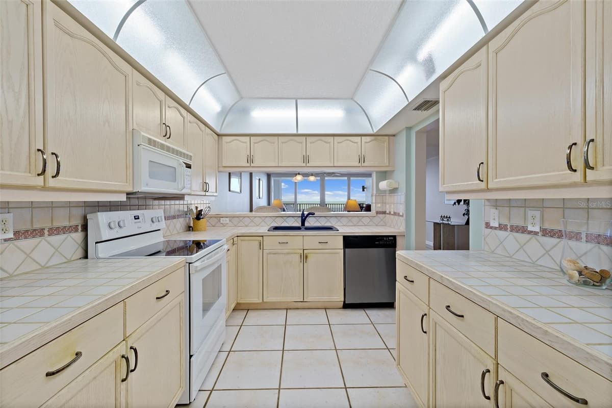 3740 OCEAN BEACH BOULEVARD — photo 7 of 44