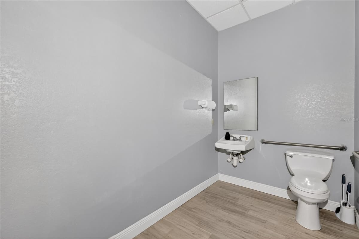 1314 SUMTER STREET — photo 20 of 28