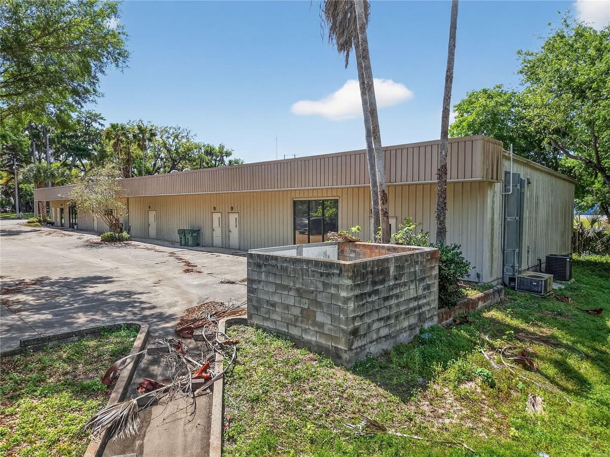 1314 SUMTER STREET — photo 3 of 28