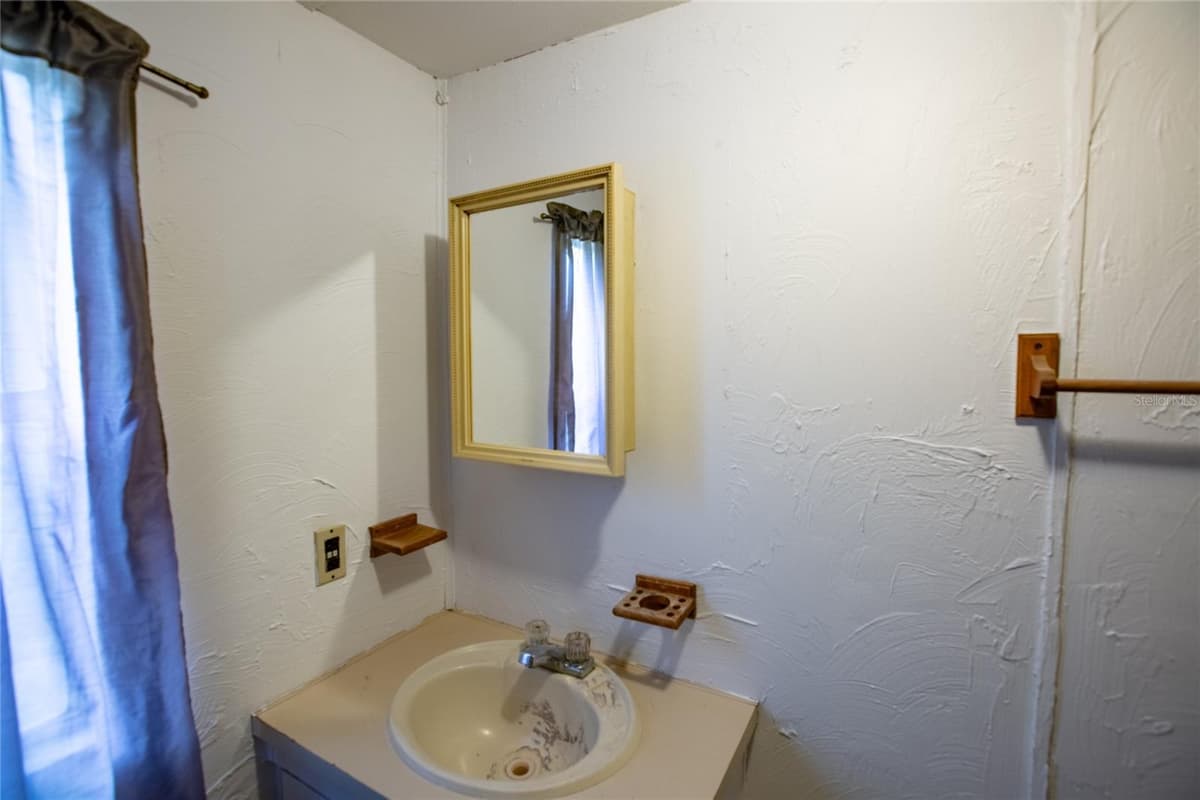 7160 PURDUE STREET — photo 41 of 44