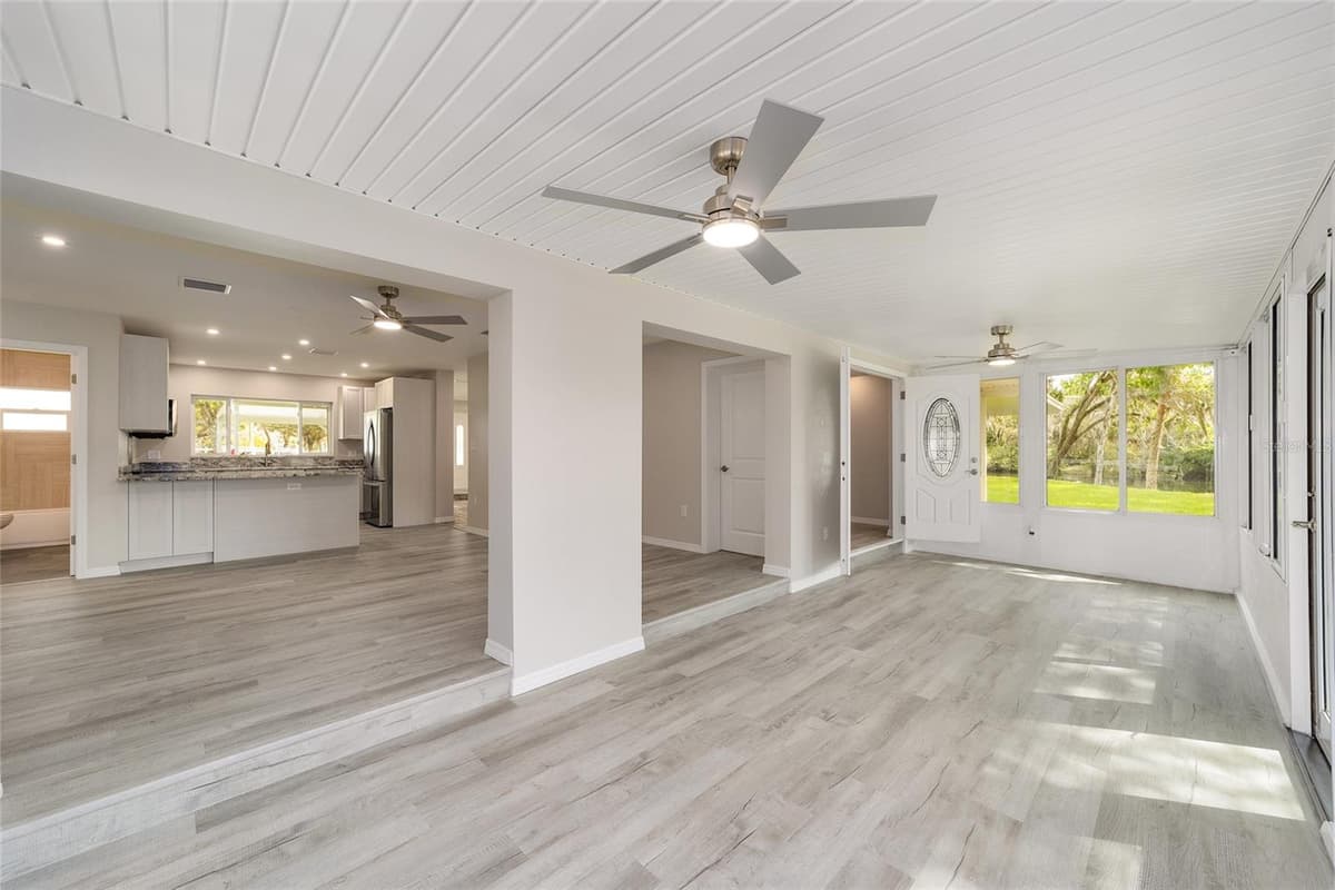 34 GARDEN MALL COURT — photo 49 of 87