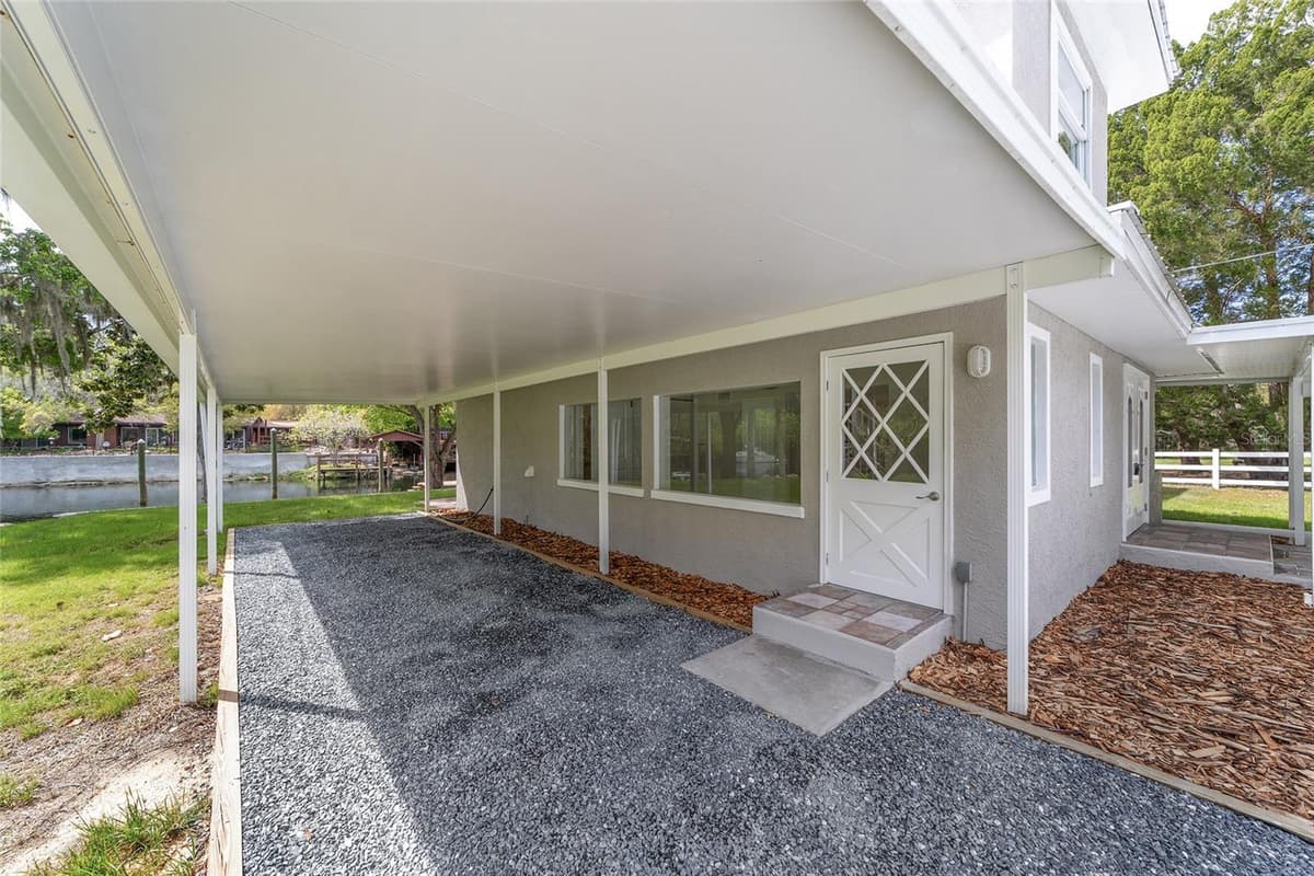 34 GARDEN MALL COURT — photo 15 of 87