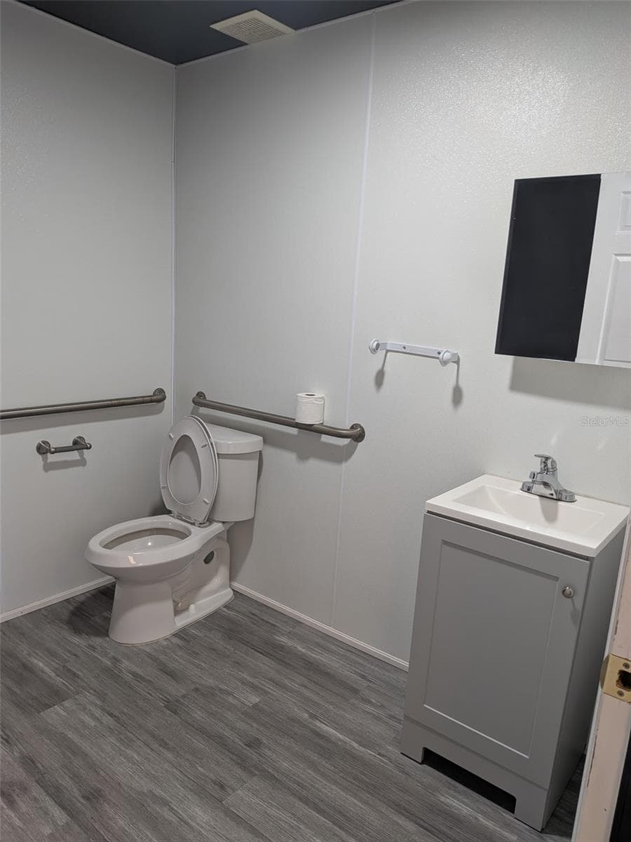 5630 PARK BOULEVARD — photo 7 of 12