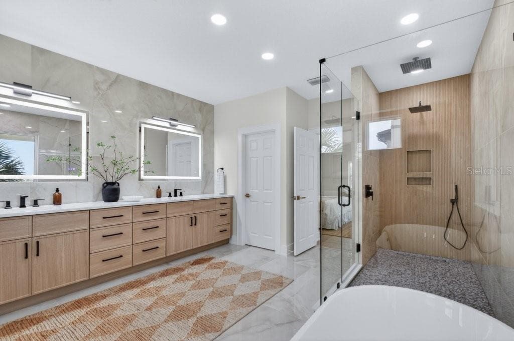 6 RIVIERA PLACE — photo 71 of 94