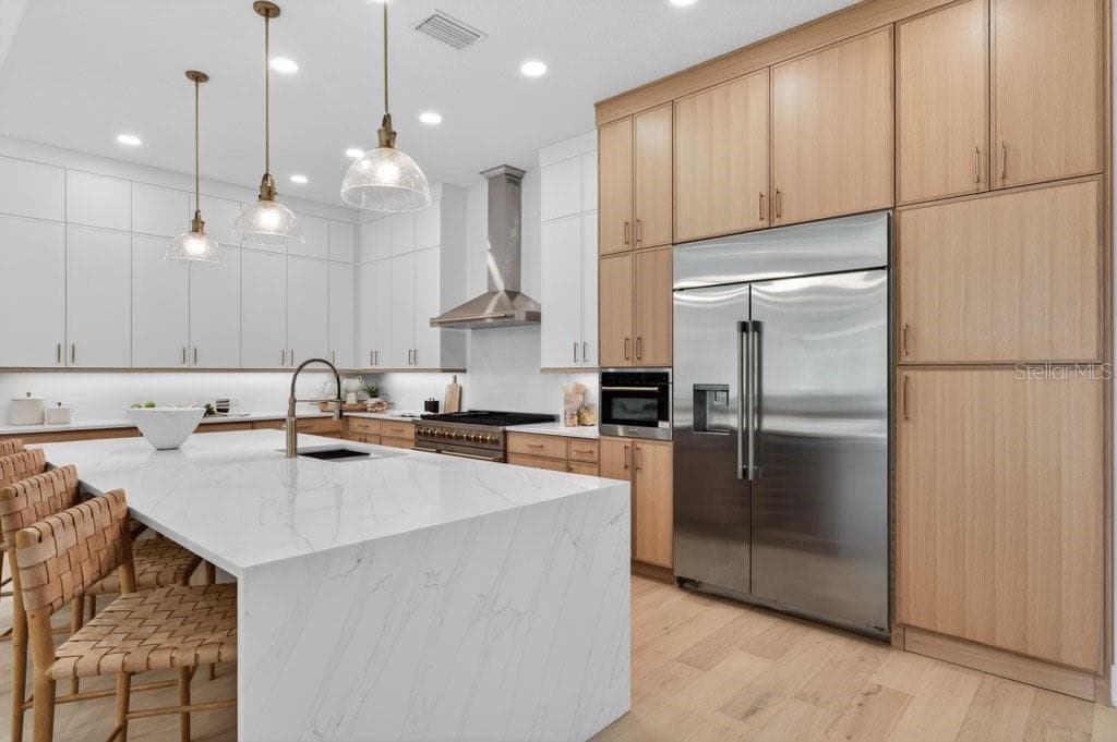 6 RIVIERA PLACE — photo 10 of 94