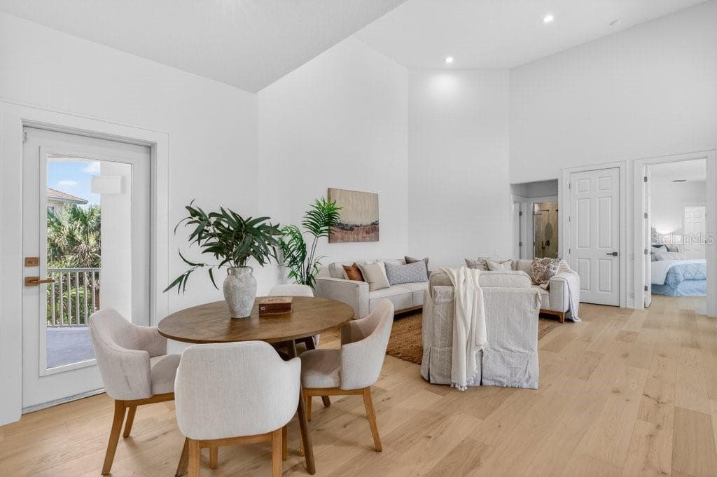 6 RIVIERA PLACE — photo 45 of 94
