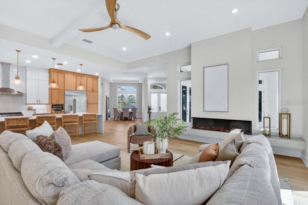 6 RIVIERA PLACE — photo 20 of 94