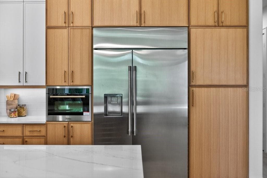 6 RIVIERA PLACE — photo 17 of 94