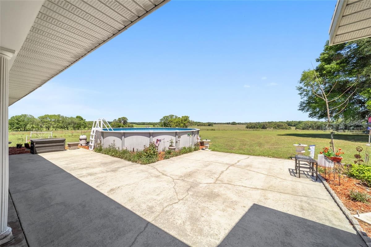 19355 25TH PLACE — photo 29 of 77