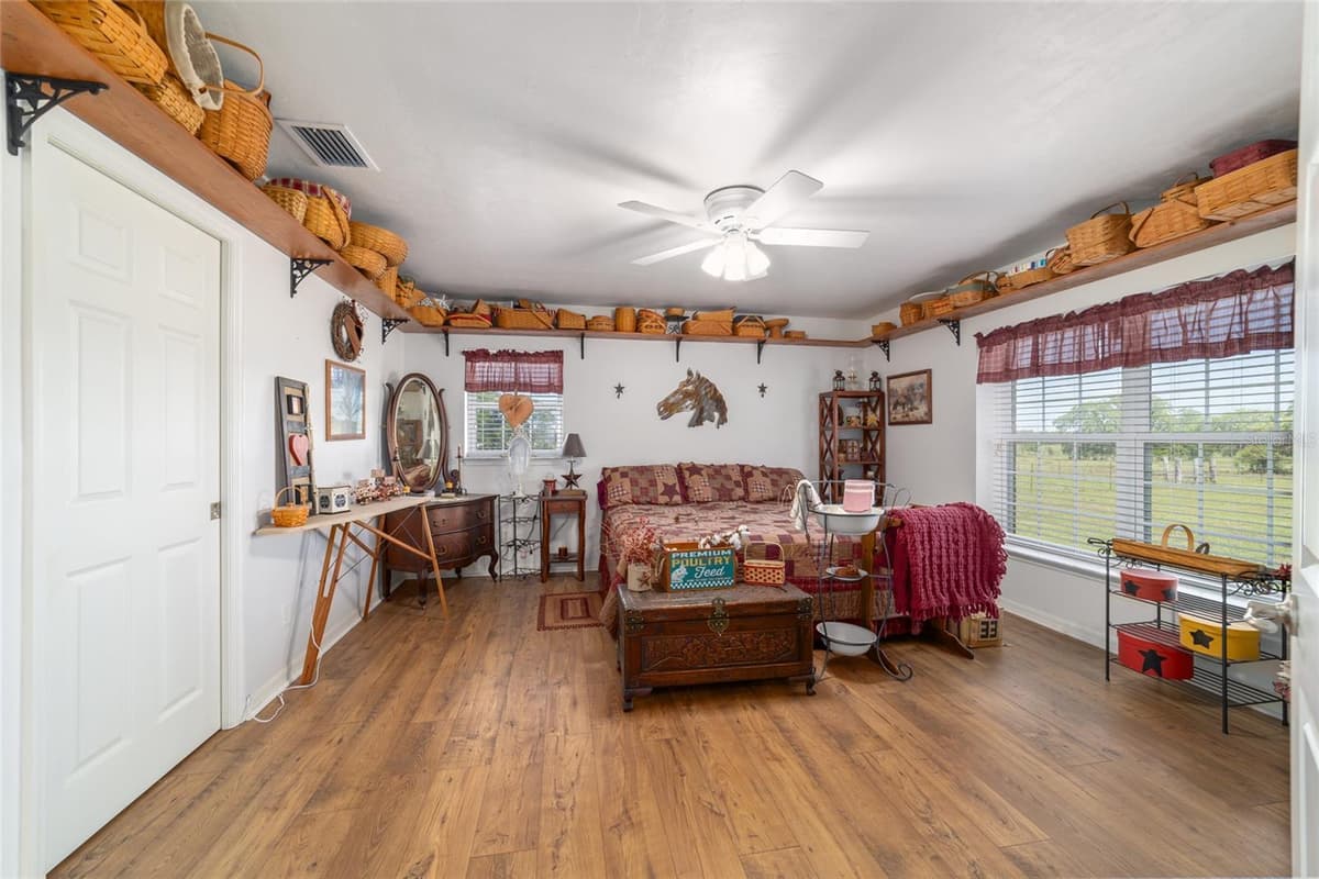 19355 25TH PLACE — photo 66 of 77