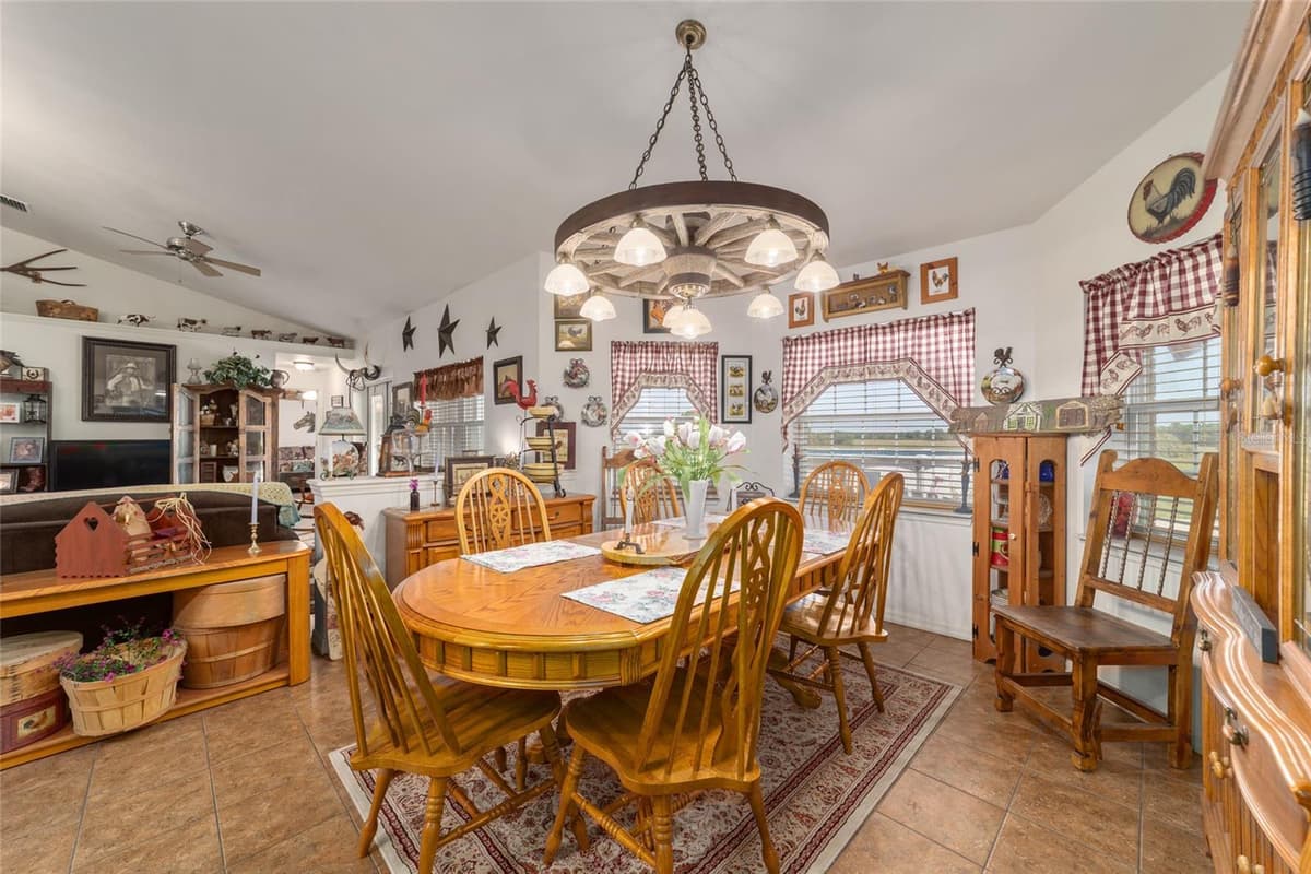 19355 25TH PLACE — photo 56 of 77