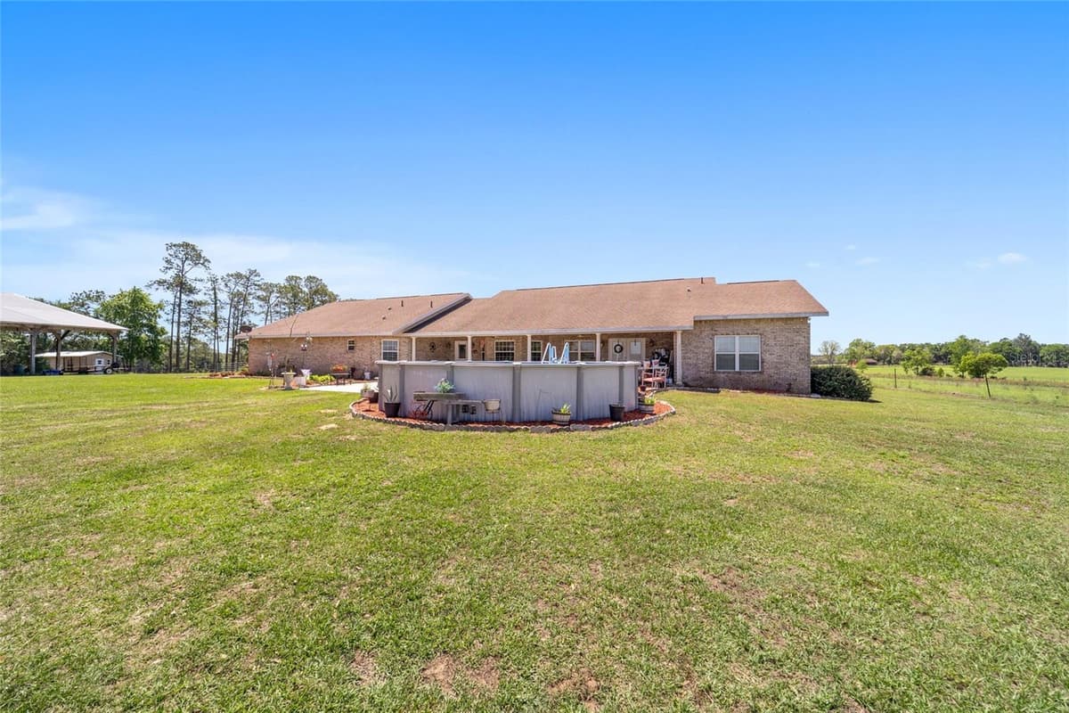 19355 25TH PLACE — photo 33 of 77