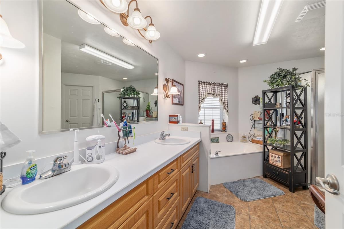 19355 25TH PLACE — photo 76 of 77