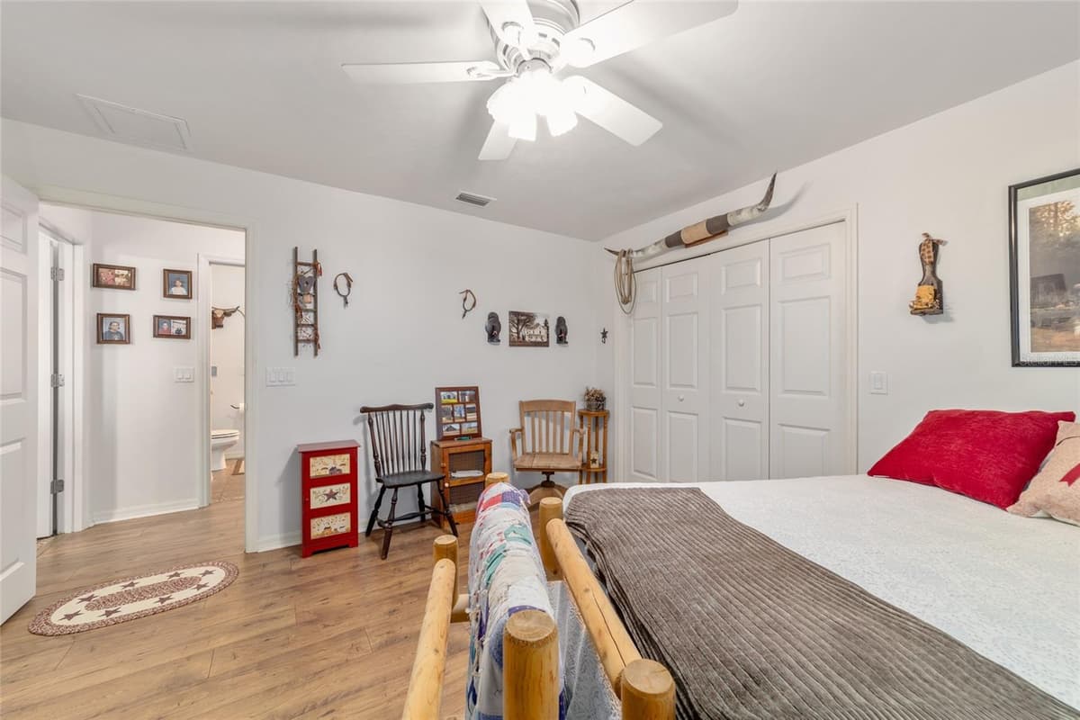 19355 25TH PLACE — photo 71 of 77