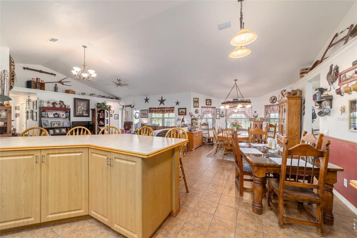 19355 25TH PLACE — photo 65 of 77