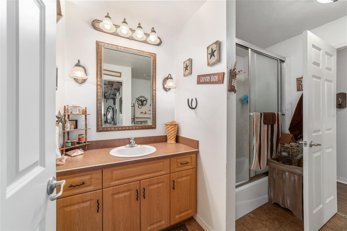 19355 25TH PLACE — photo 68 of 77