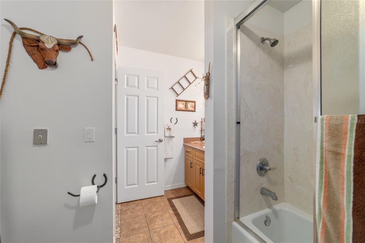 19355 25TH PLACE — photo 69 of 77
