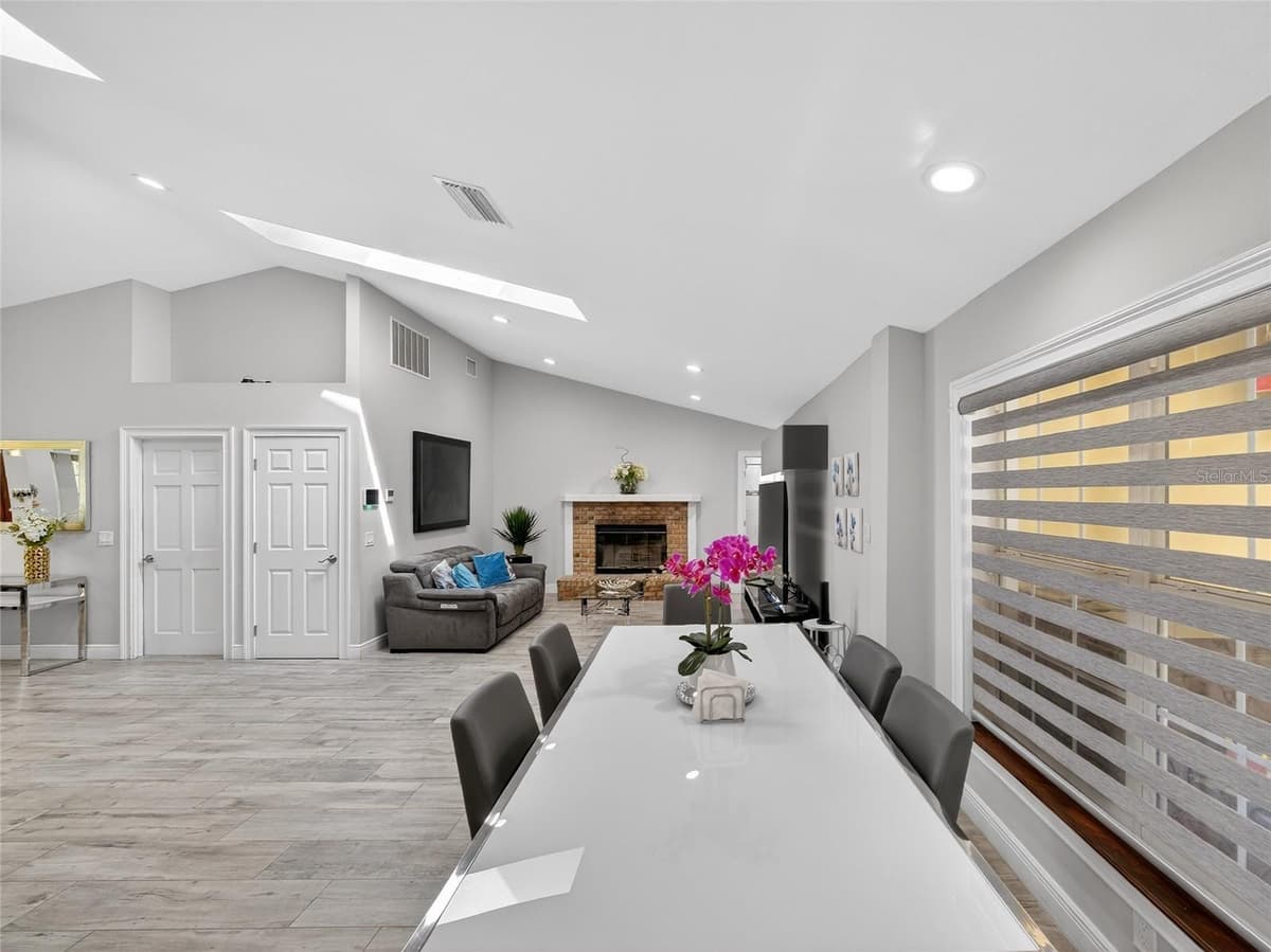 1184 LAURA STREET — photo 30 of 100
