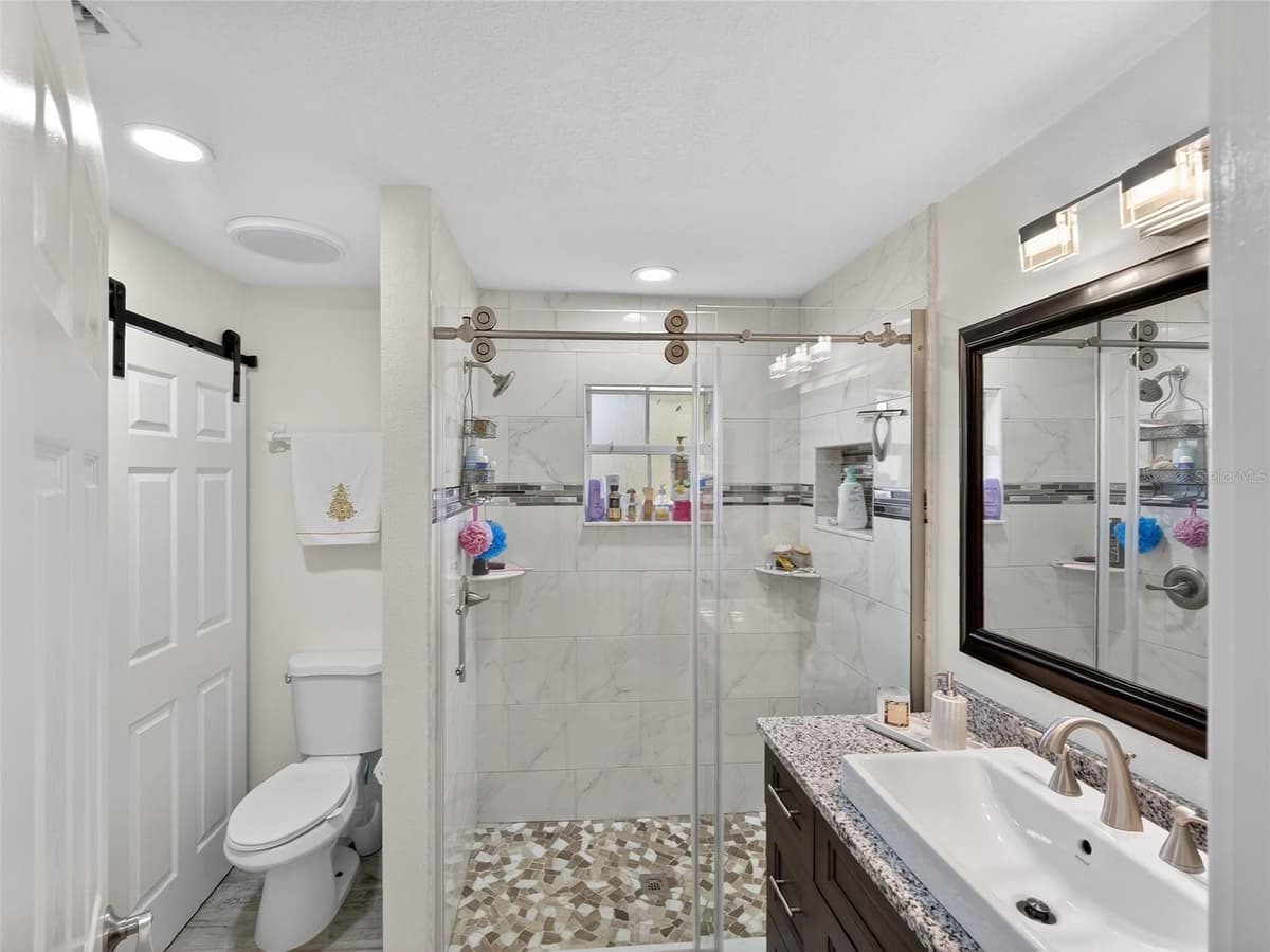 1184 LAURA STREET — photo 41 of 100
