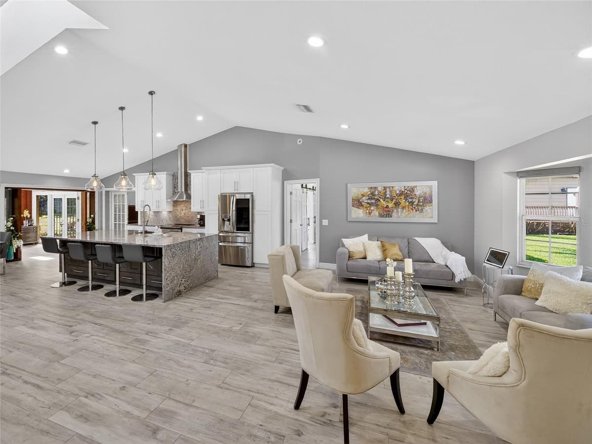 1184 LAURA STREET — photo 19 of 100