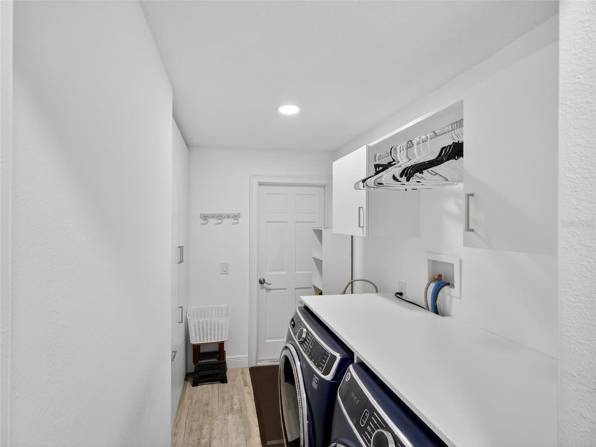 1184 LAURA STREET — photo 42 of 100