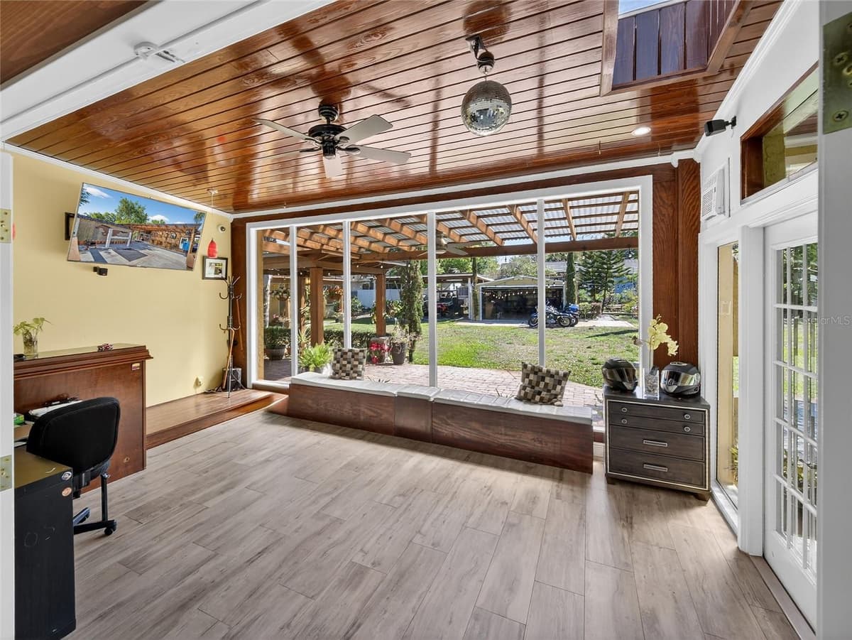 1184 LAURA STREET — photo 45 of 100