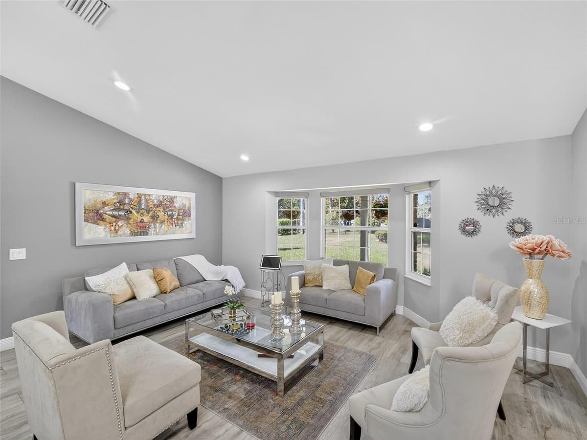 1184 LAURA STREET — photo 21 of 100