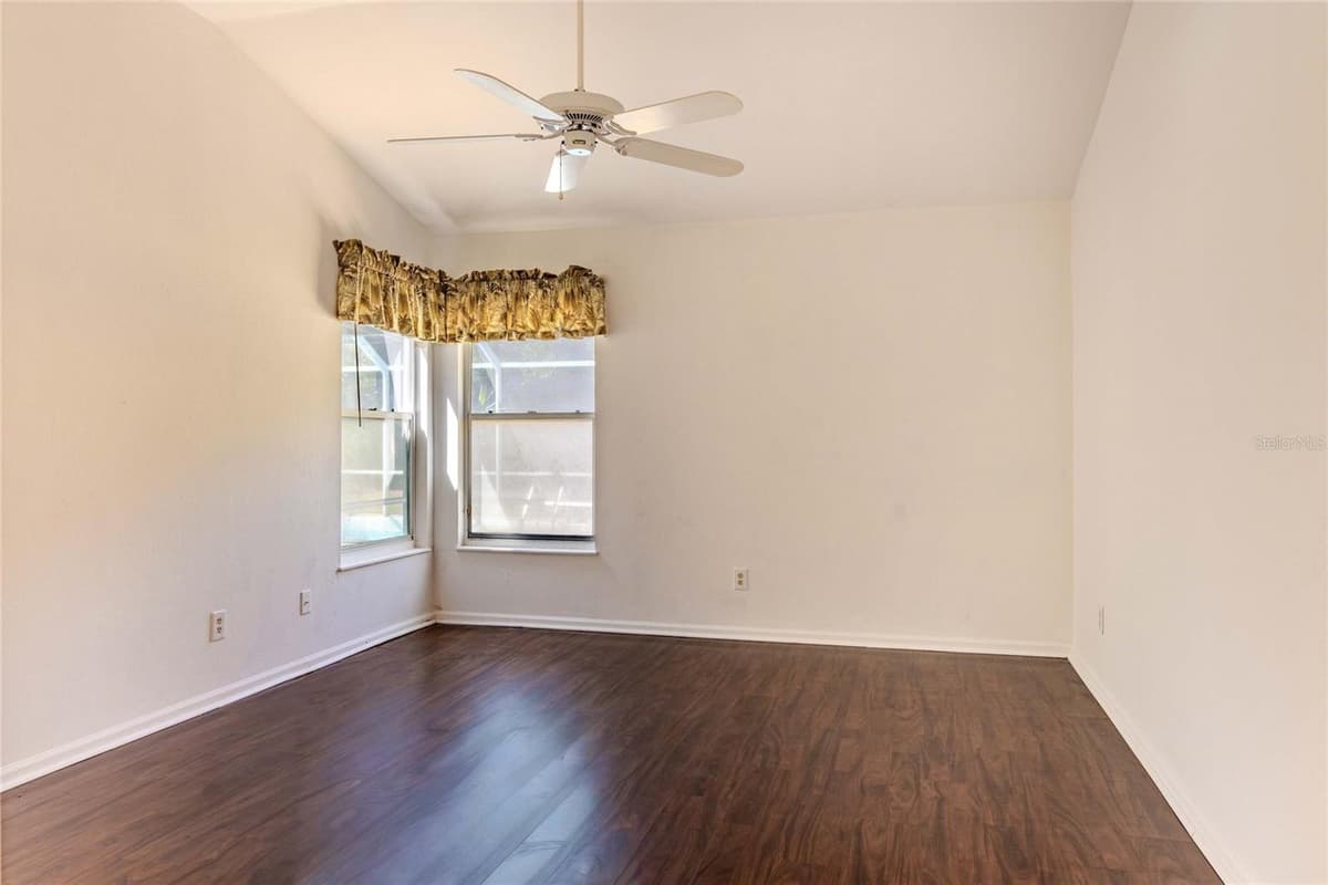22614 FOUNTAIN LAKES BOULEVARD — photo 12 of 27