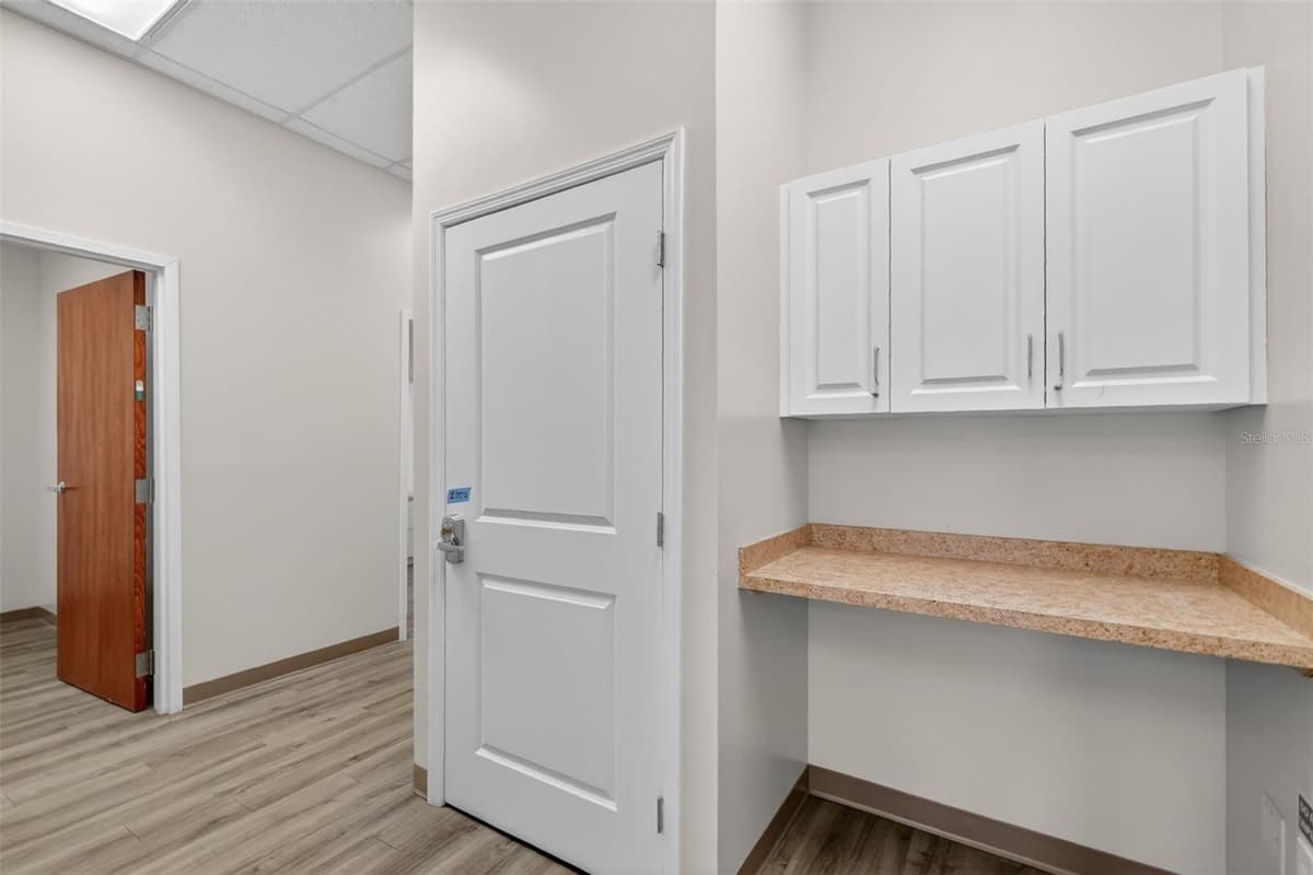 841 OAKLEY SEAVER DRIVE — photo 9 of 34