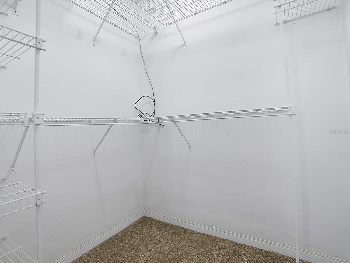 5 OAK STREET — photo 18 of 29