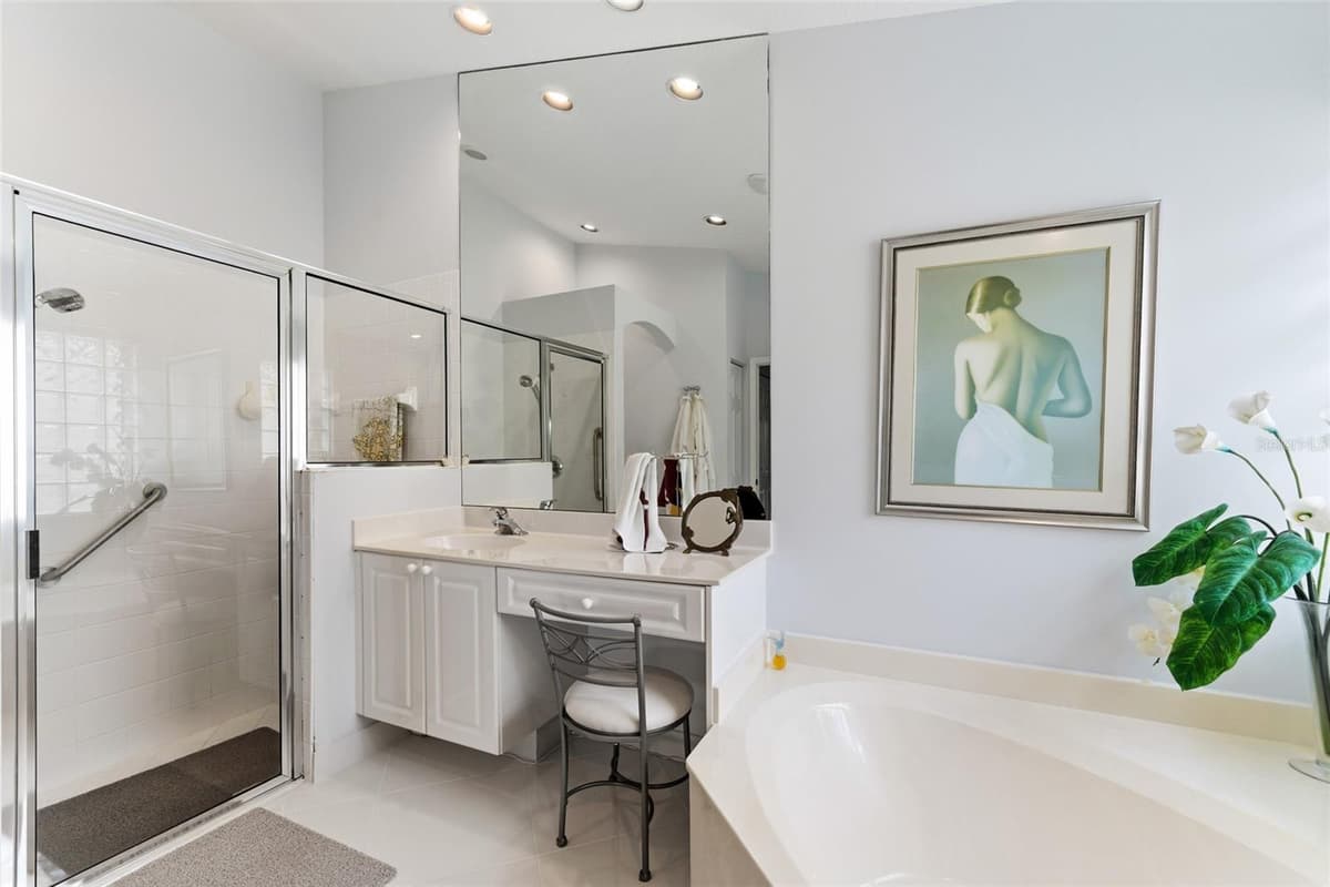 7548 CAPRIO DRIVE — photo 12 of 36