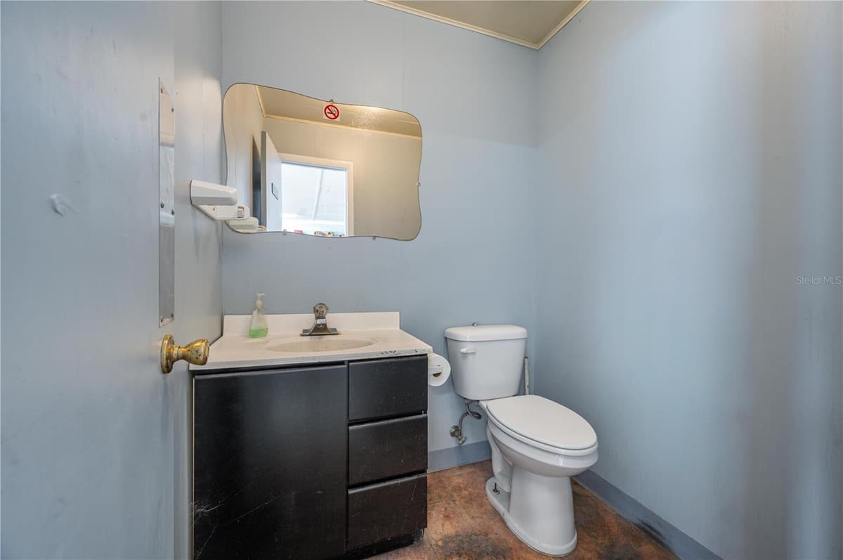 19 EVERGREEN DRIVE — photo 17 of 34