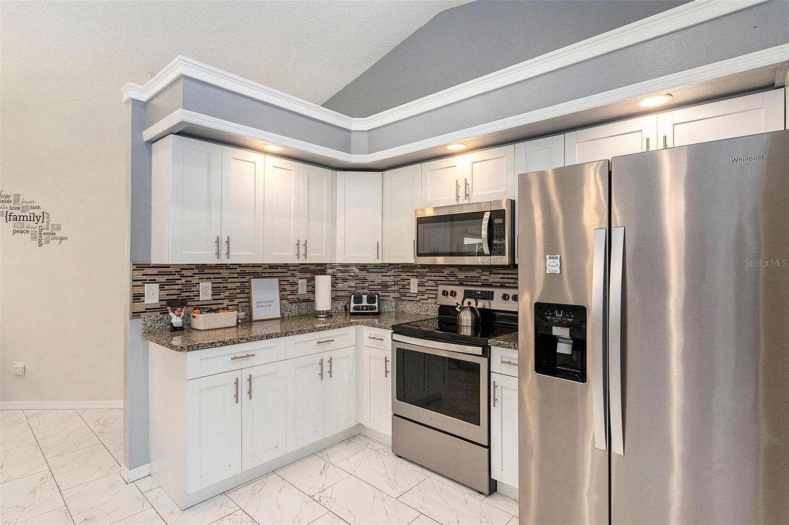 9105 ZANMAR DRIVE — photo 10 of 35