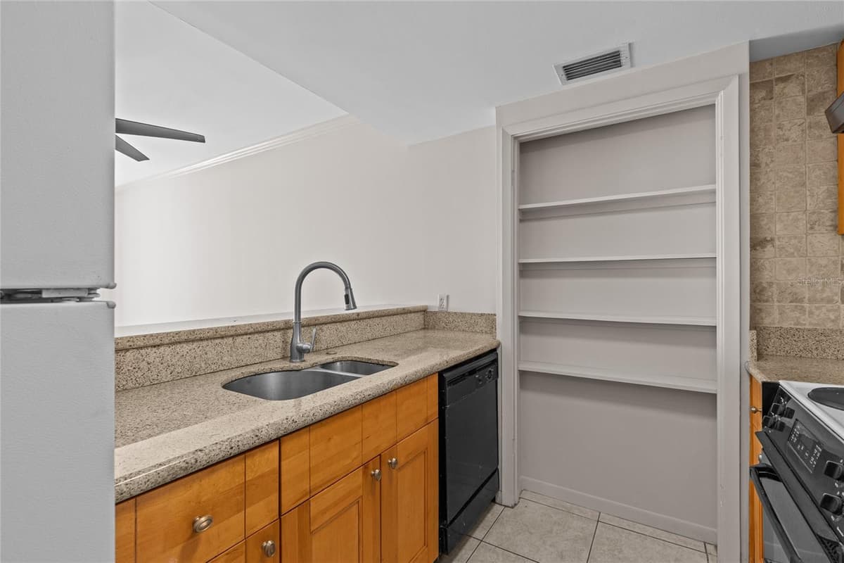 829 1ST STREET — photo 4 of 50