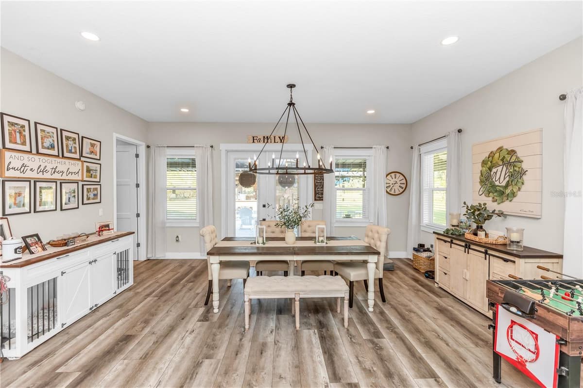 171 RIVER OAKS DRIVE — photo 14 of 44
