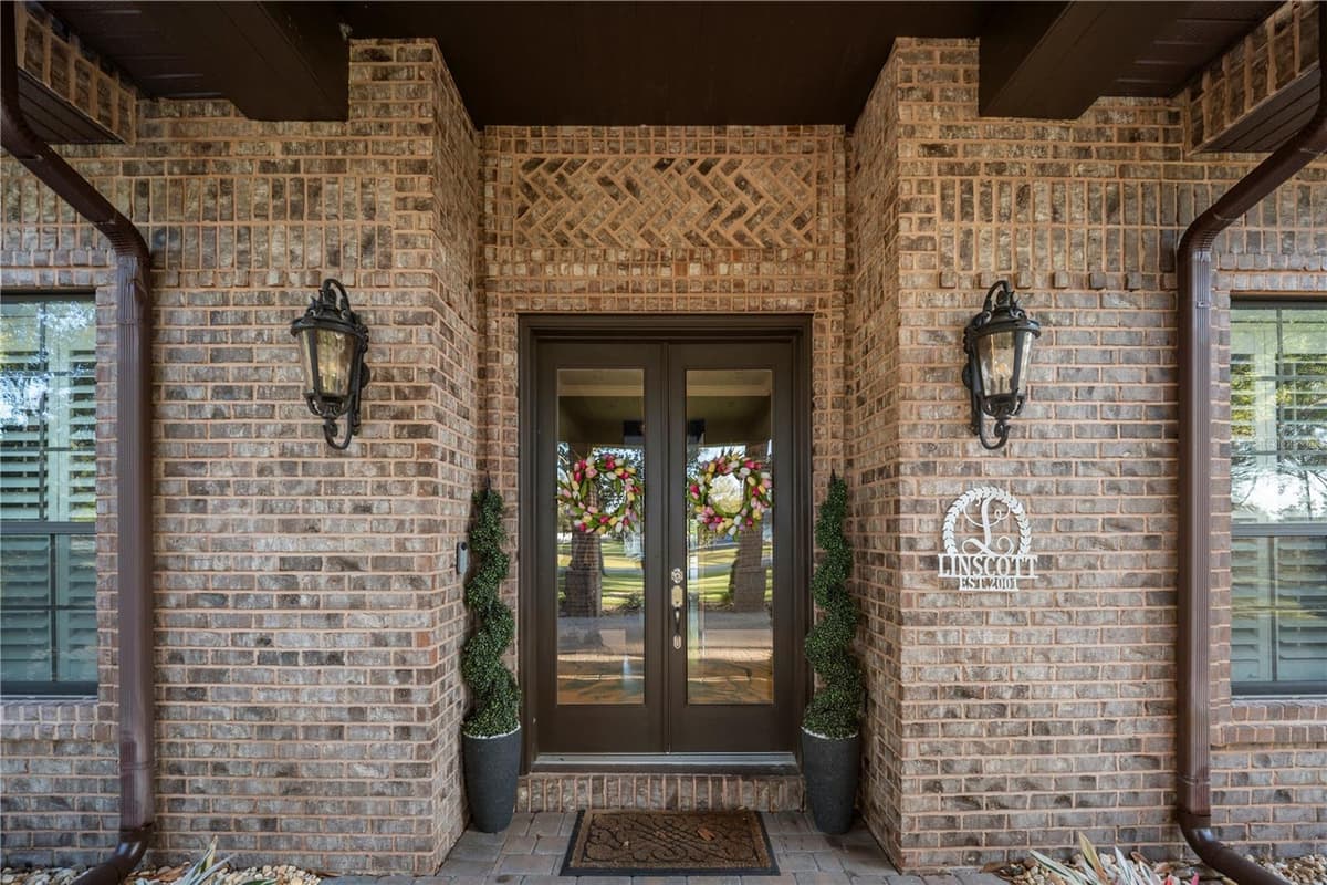 6900 RANCHERO COURT — photo 3 of 84