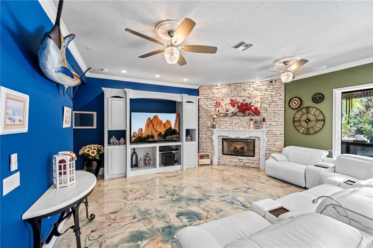 6900 RANCHERO COURT — photo 8 of 84